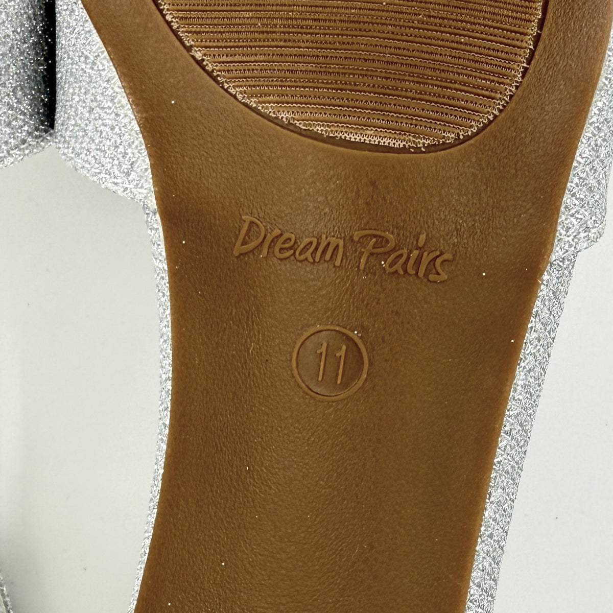 Dream Pairs Glitter Pumps (11)