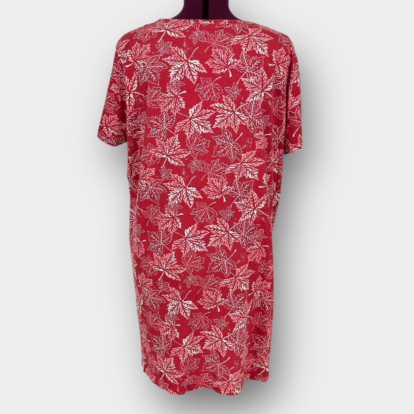 EH! Leaf Henley Nightgown