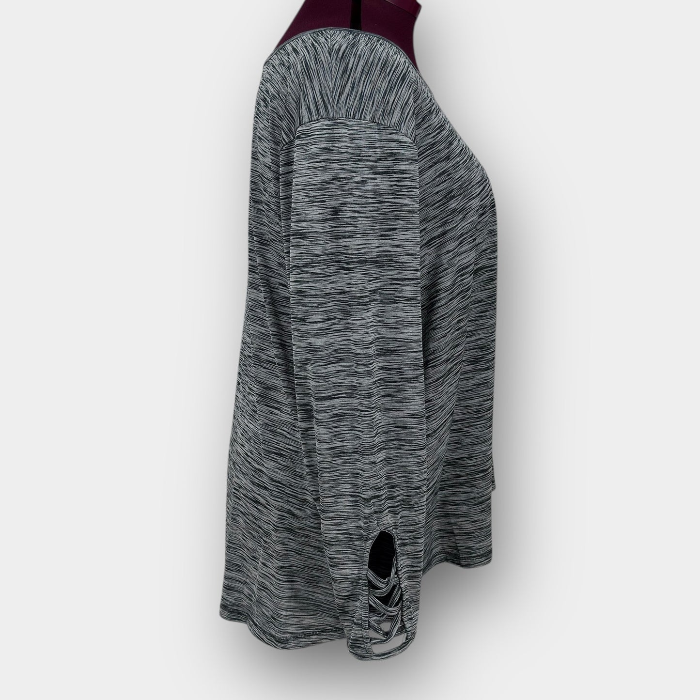 ACX Active lattice sleeve top