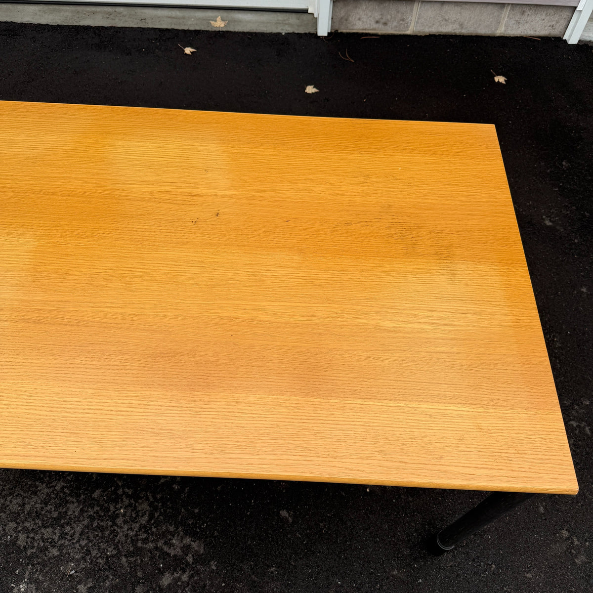 Wood Grain Chrome Banquet Table