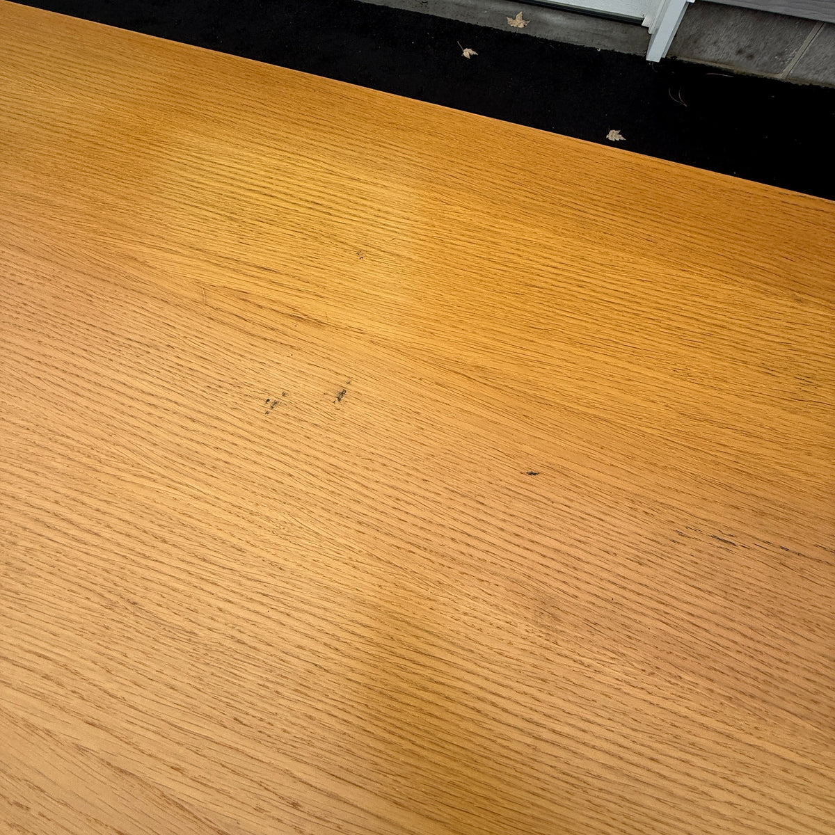 Wood Grain Chrome Banquet Table