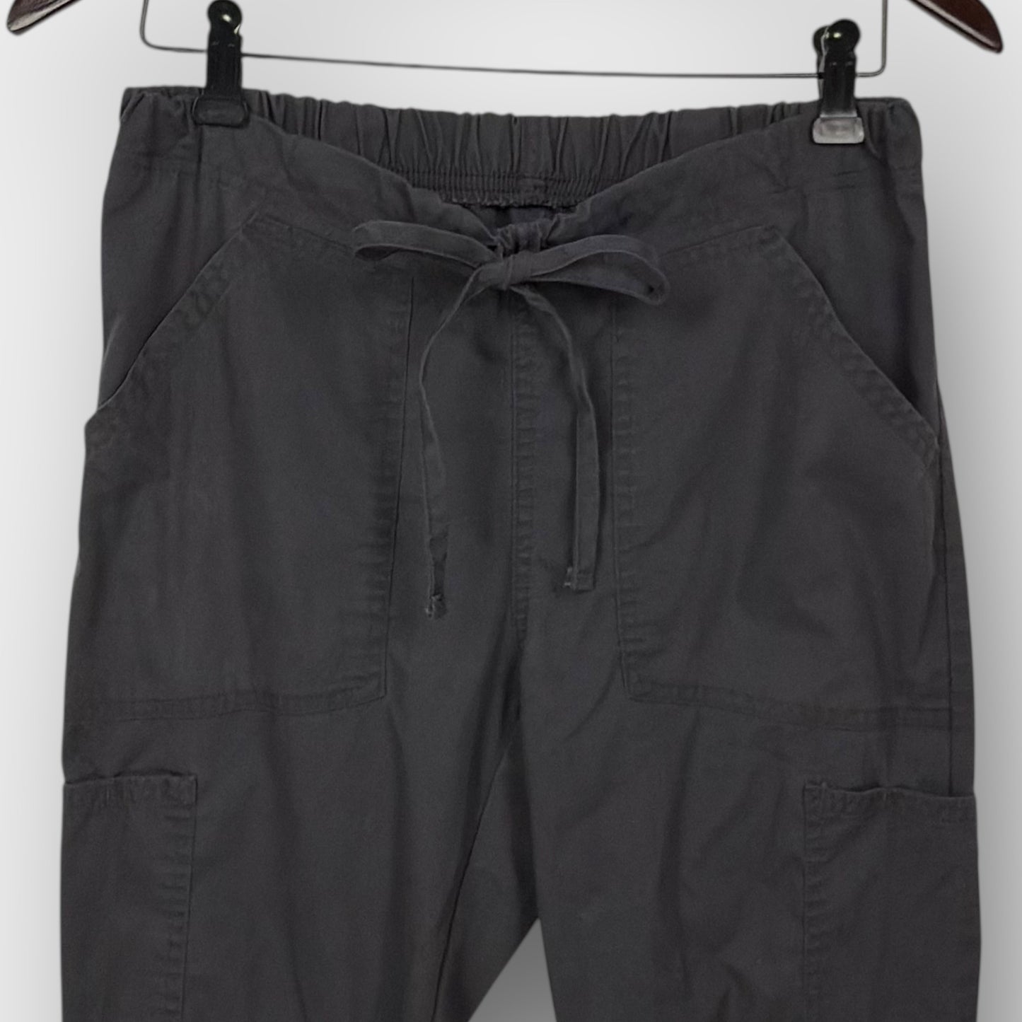 Scrubstar cargo scrub pants (XS)