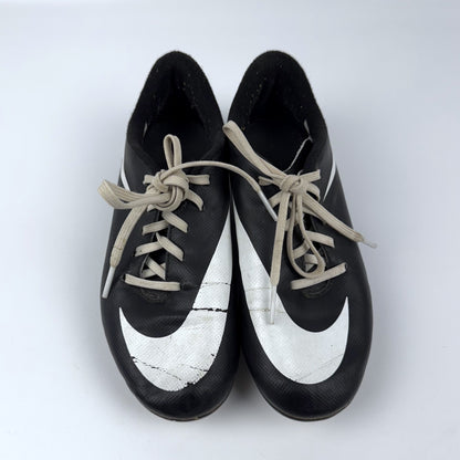 Nike Cleats (1Y)