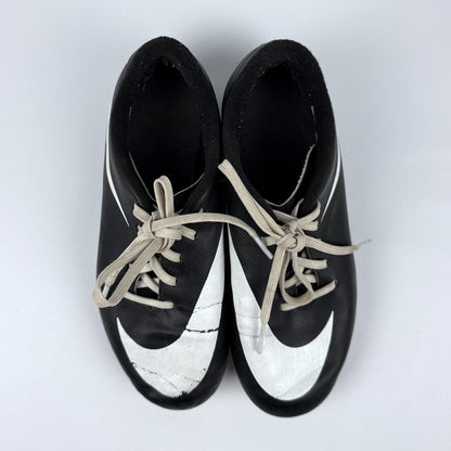 Nike Cleats (1Y)