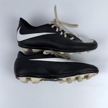 Nike Cleats (1Y)
