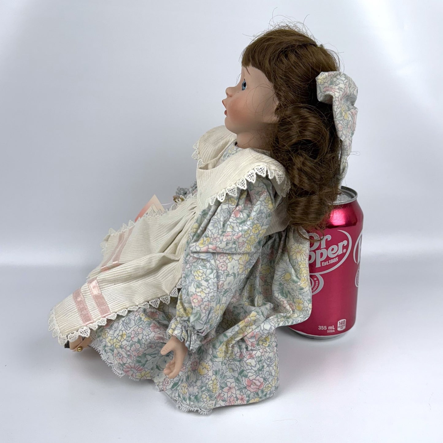 Ashton-Drake Mary porcelain doll