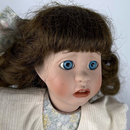 Ashton-Drake Mary porcelain doll