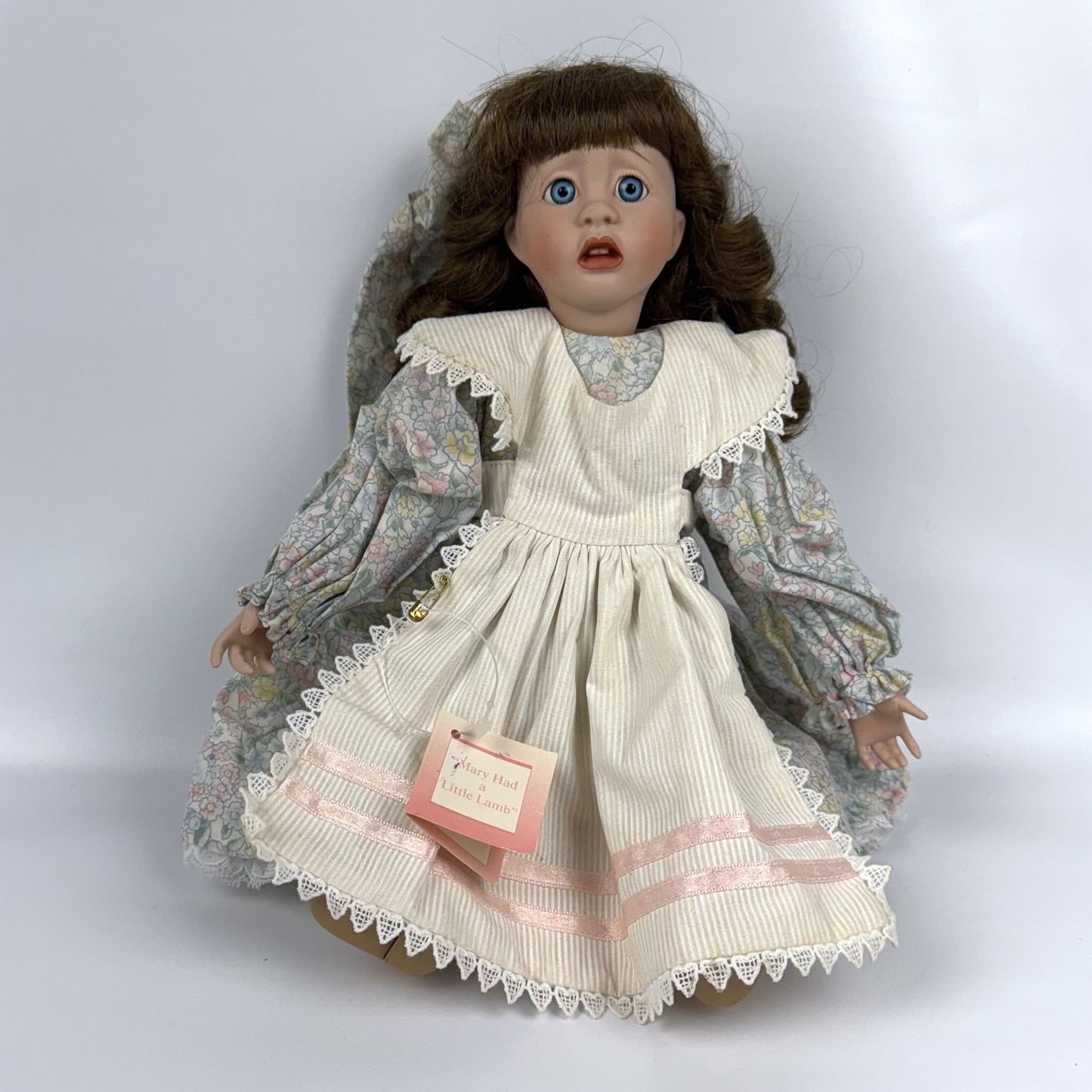 Ashton-Drake Mary porcelain doll