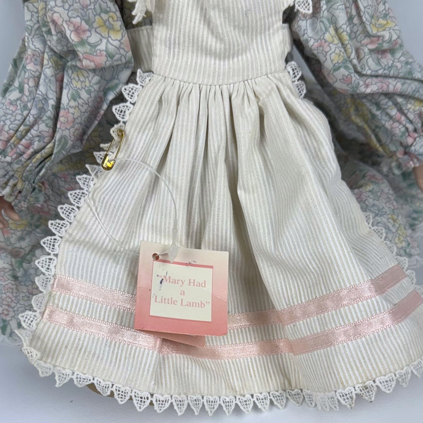Ashton-Drake Mary porcelain doll
