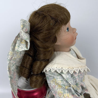 Ashton-Drake Mary porcelain doll