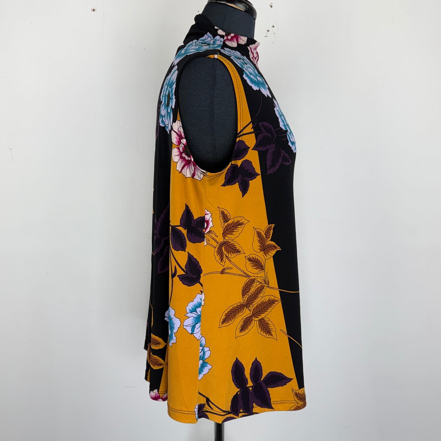 Marallis Mock Neck Blouse