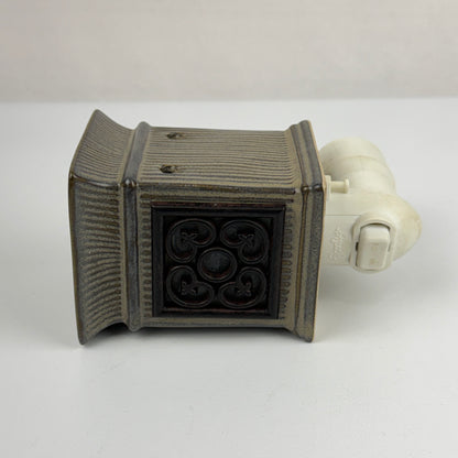 Scentsy Ribbed Plug Warmer