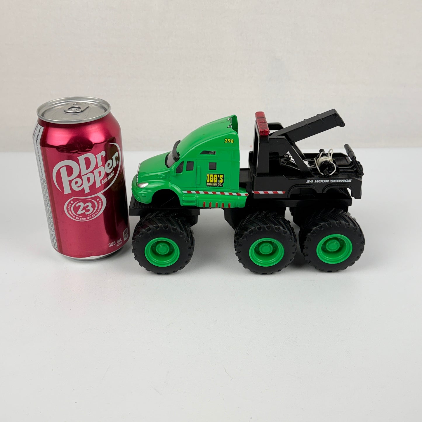 Quarry Monsters Tow Truck