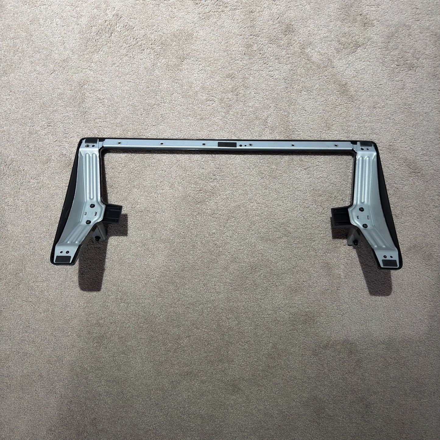 Sony TV Stand (60" & 70" X690E)