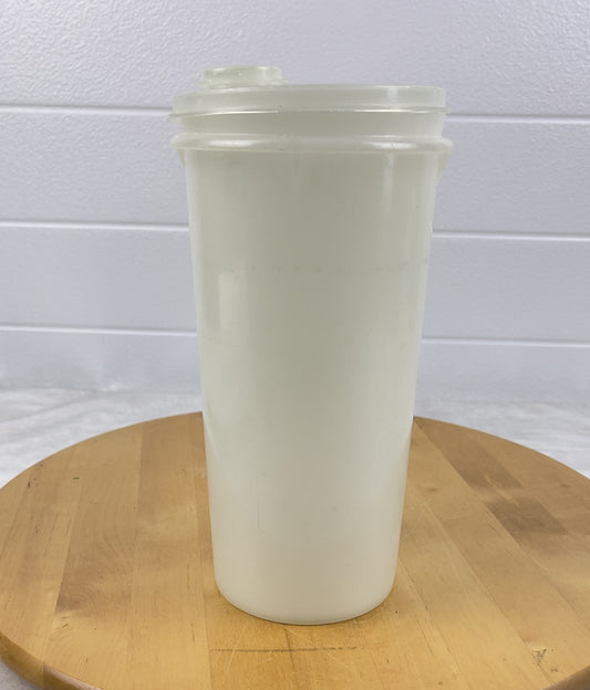 Tupperware jug