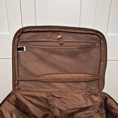 London Fog Rolling Suitcase
