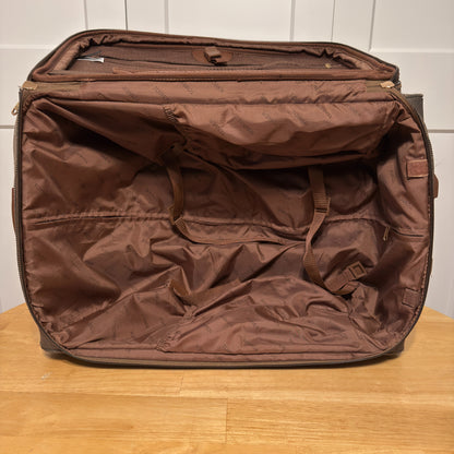 London Fog Rolling Suitcase