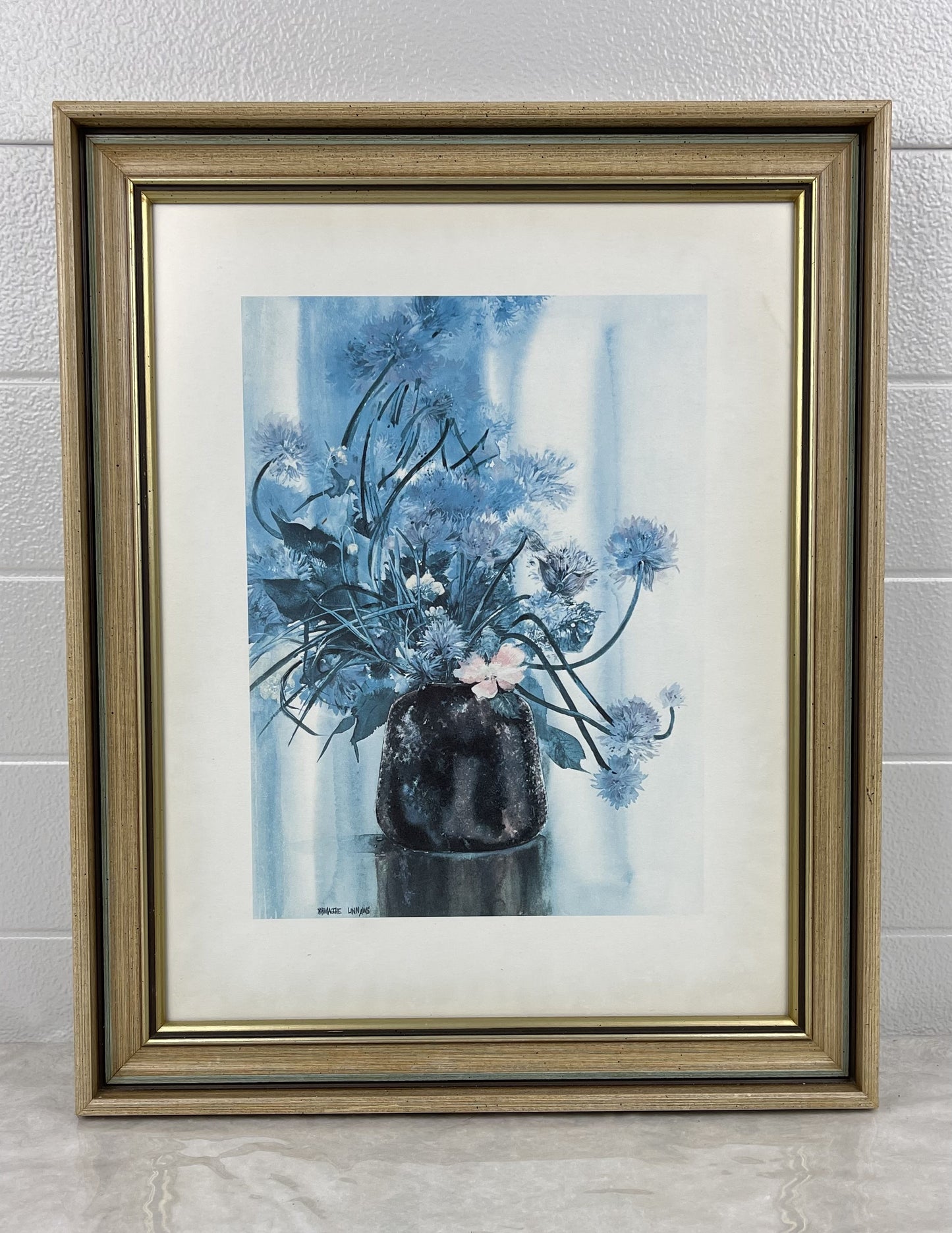 Flower vase framed picture