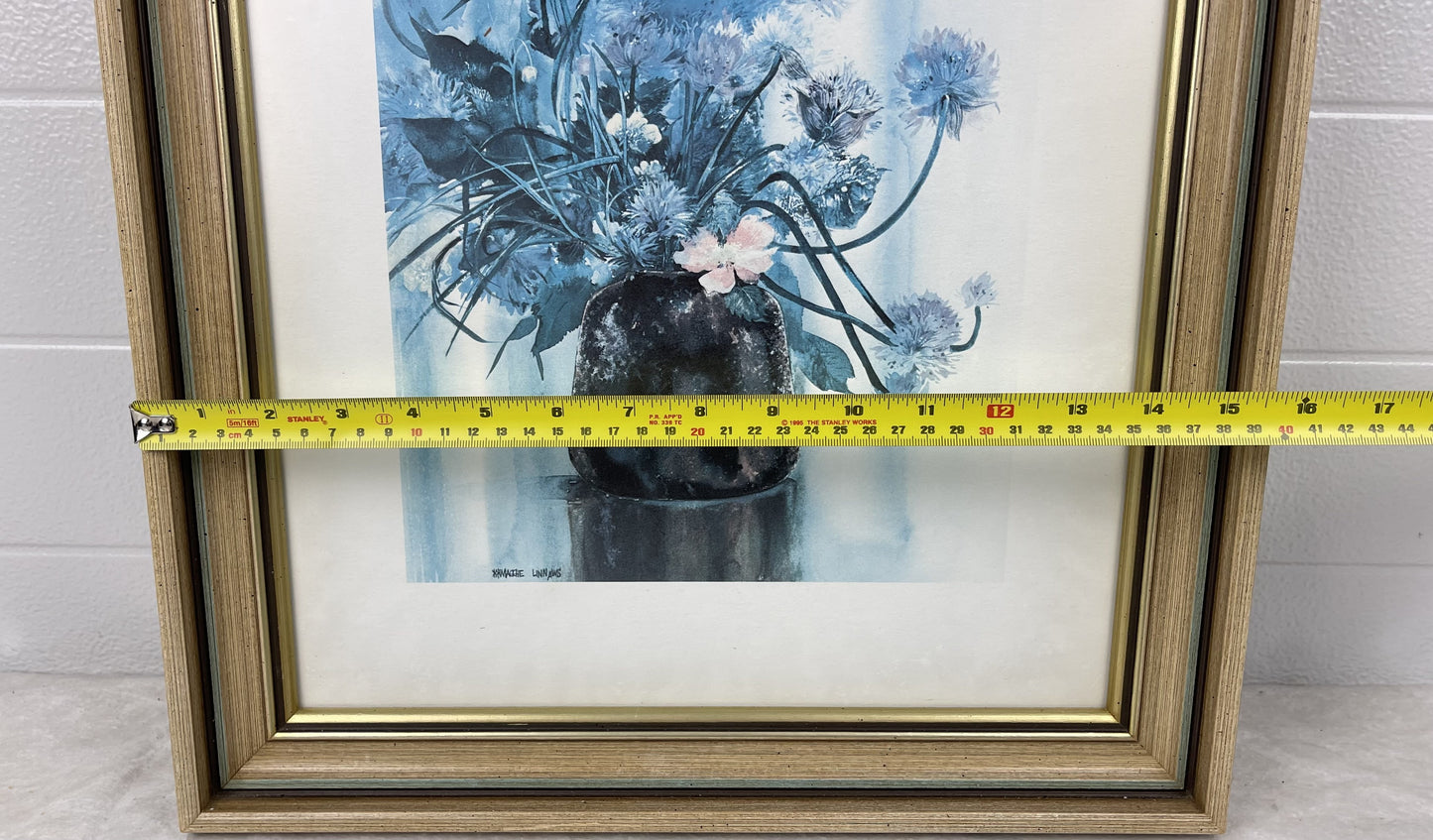 Flower vase framed picture