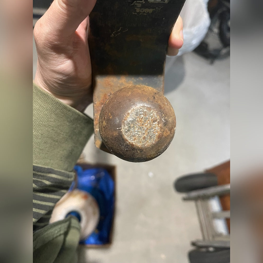 Towing ball mount with 2" ball