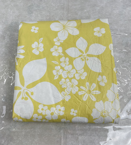 Table cloth yellow with white flowers