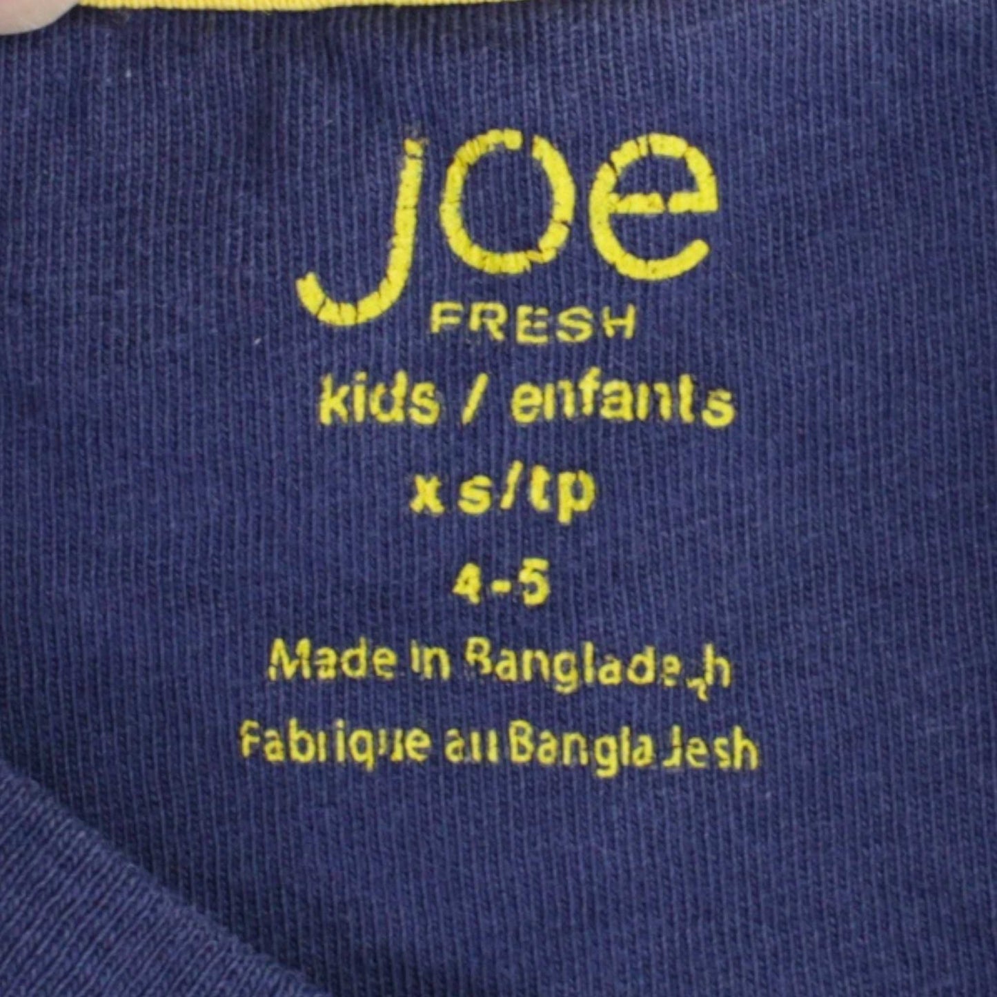 Joe Fresh t-shirt (XS 4-5)