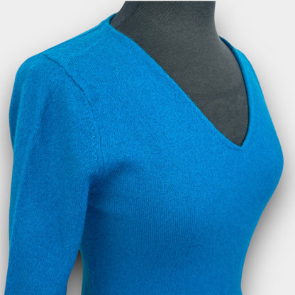 In Cashmere sweater