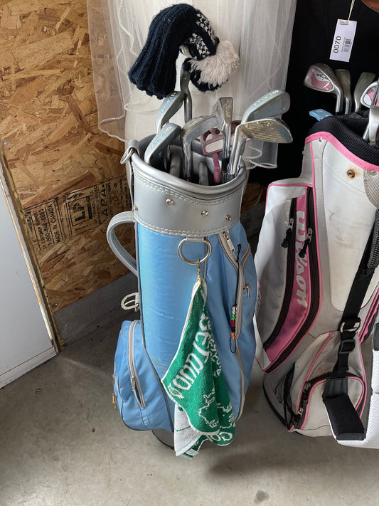 Blue golf clubs