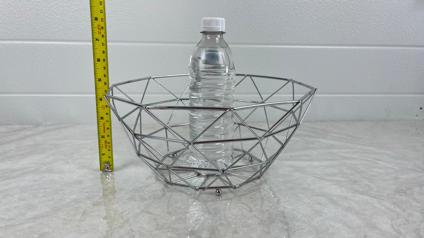 Metal fruit basket