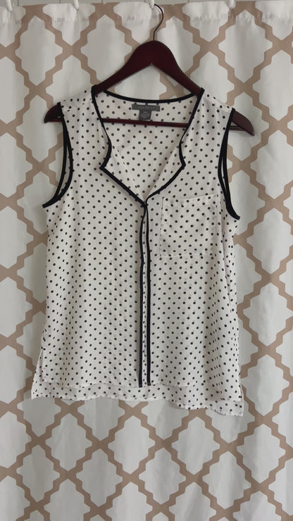 Suzy Shier sleeveless blouse