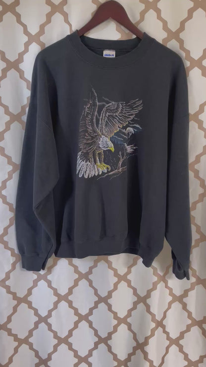 Gildan eagle graphic sweatshirt