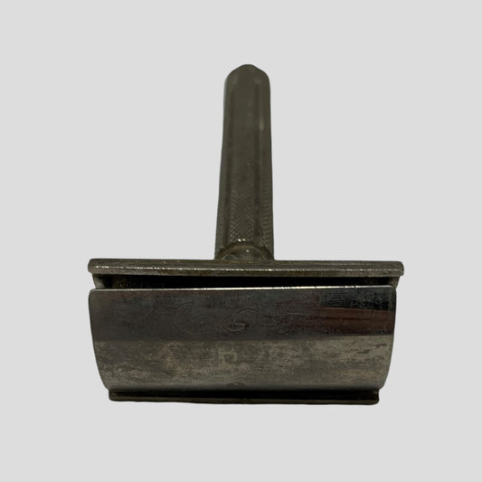 Old Fashioned razor