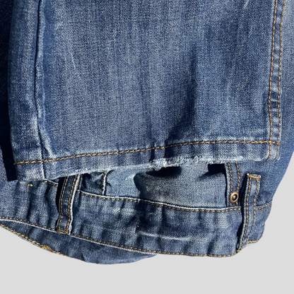 Urban Heritage Straight distressed jean