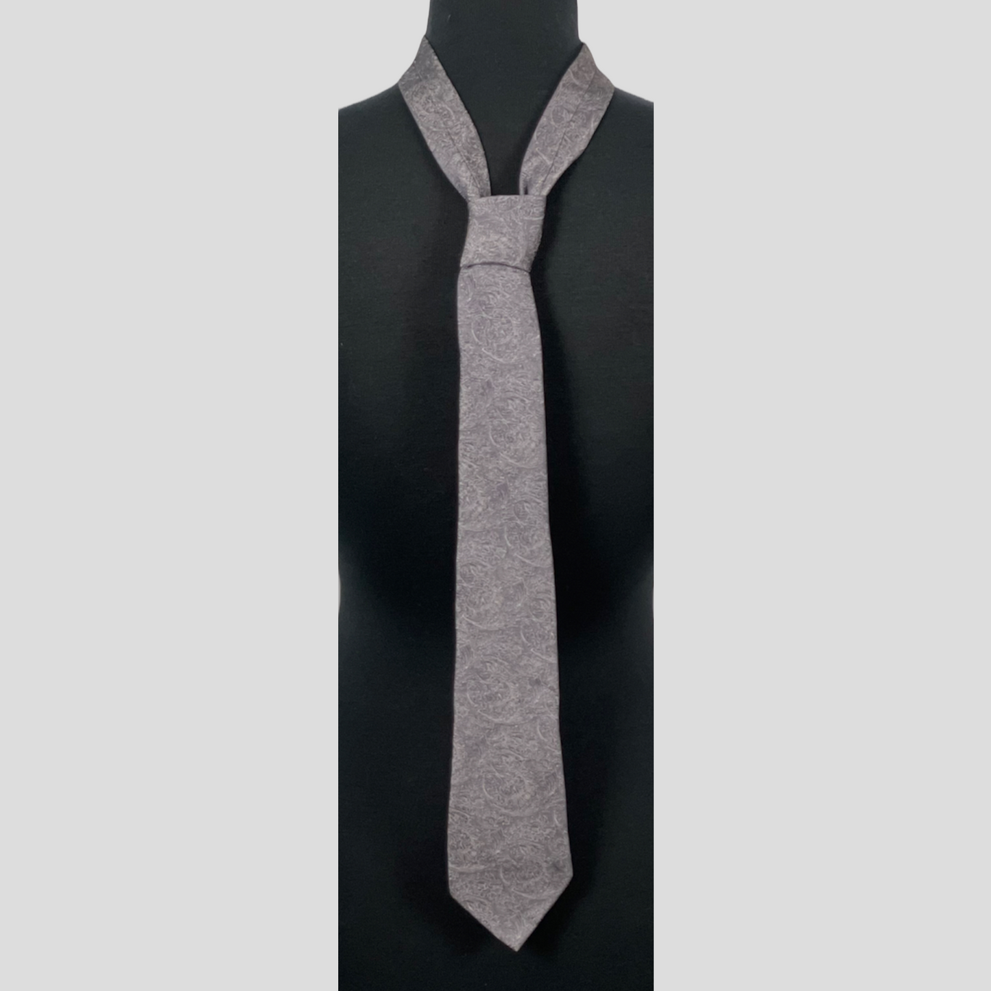 Denver Hayes tie