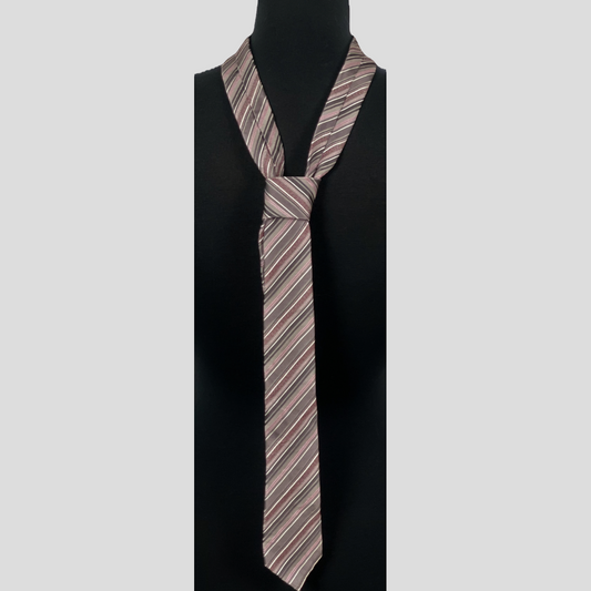 Denver Hayes tie