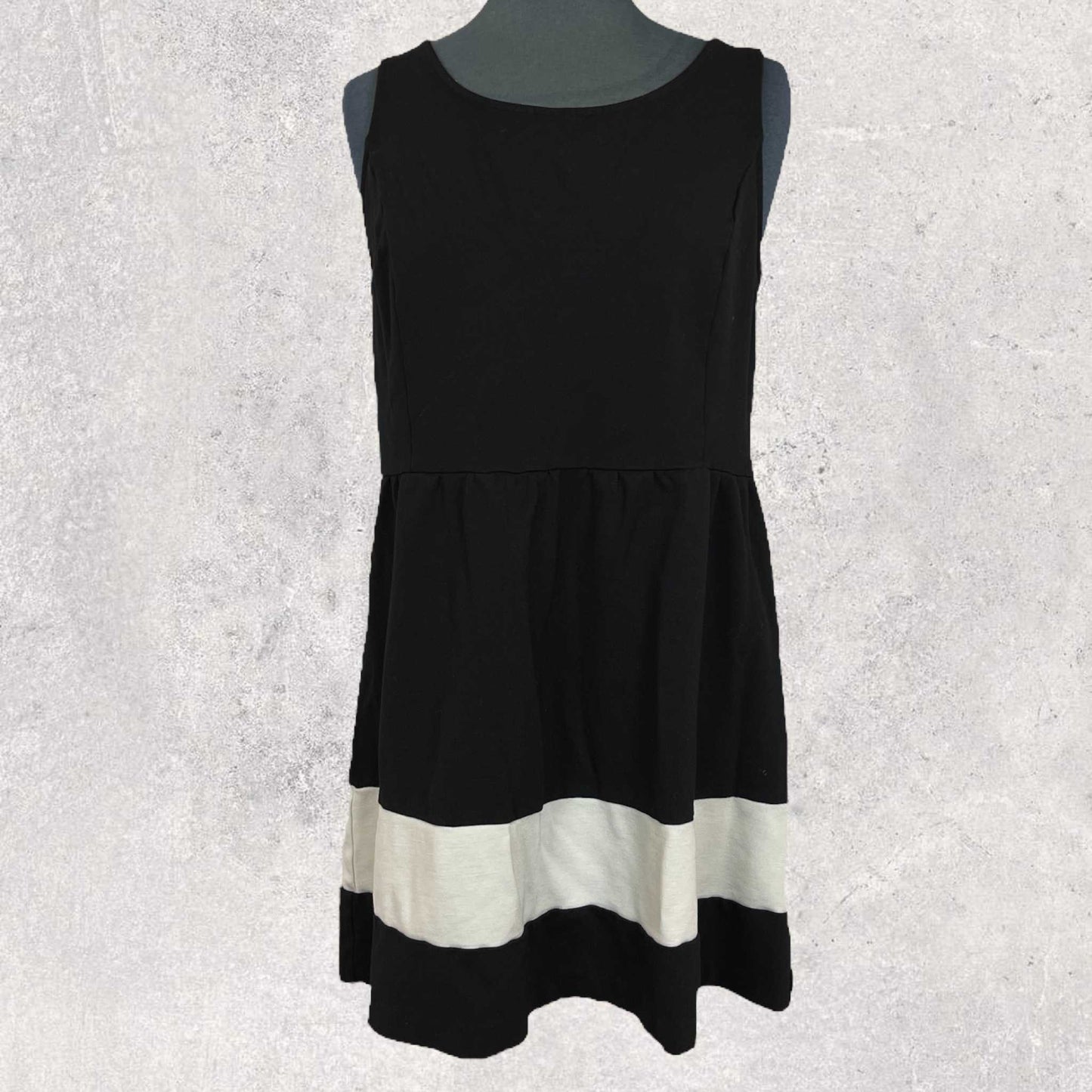 Kensie sleeveless dress