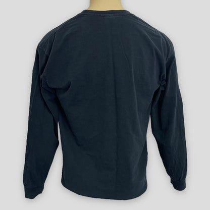 Gildan long sleeve t-shirt