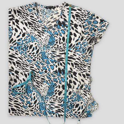 Cassandra O scrub top (S)