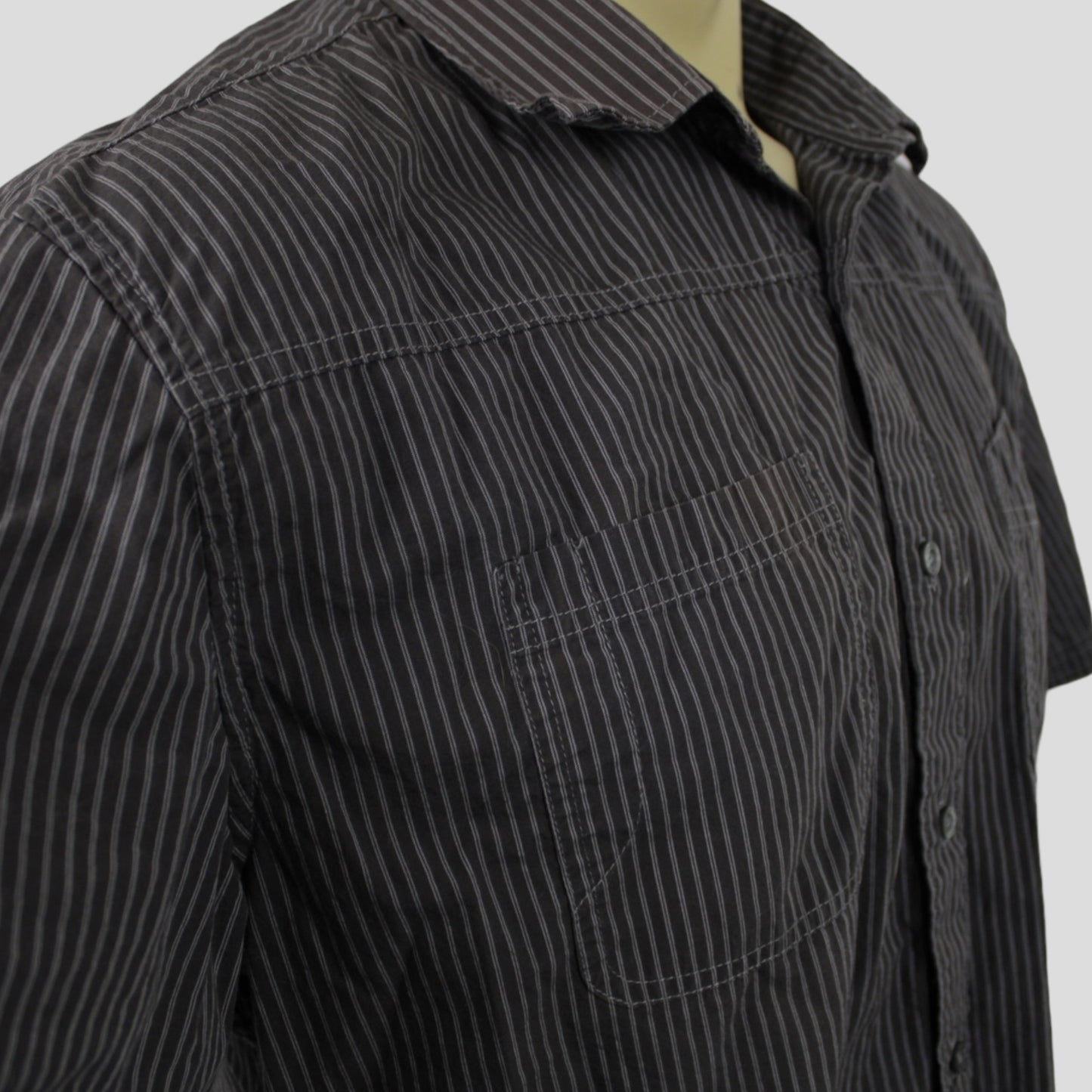 RW & CO shirt